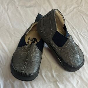 See Kai Run - LIKE NEW - Gray and Black Leather slip on sneakers Patchwork